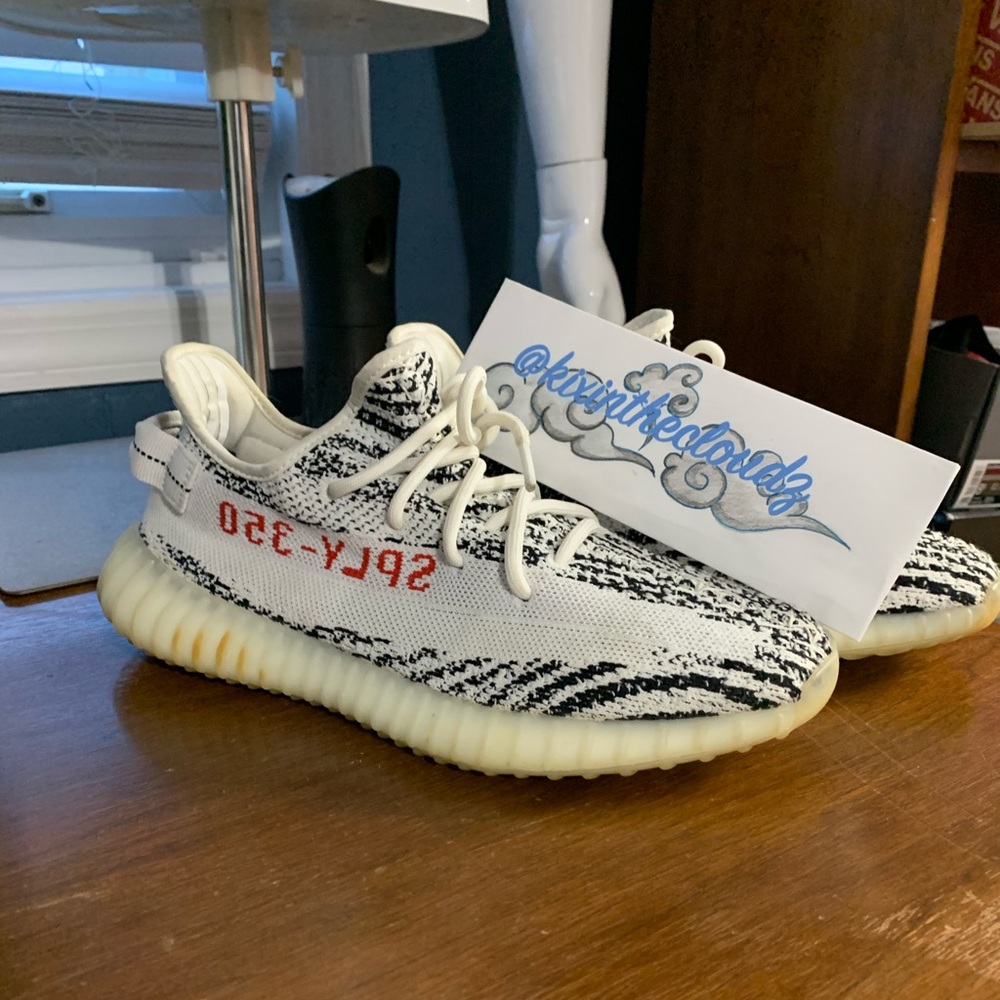 Yeezy 350 V2 Zebra Size 9